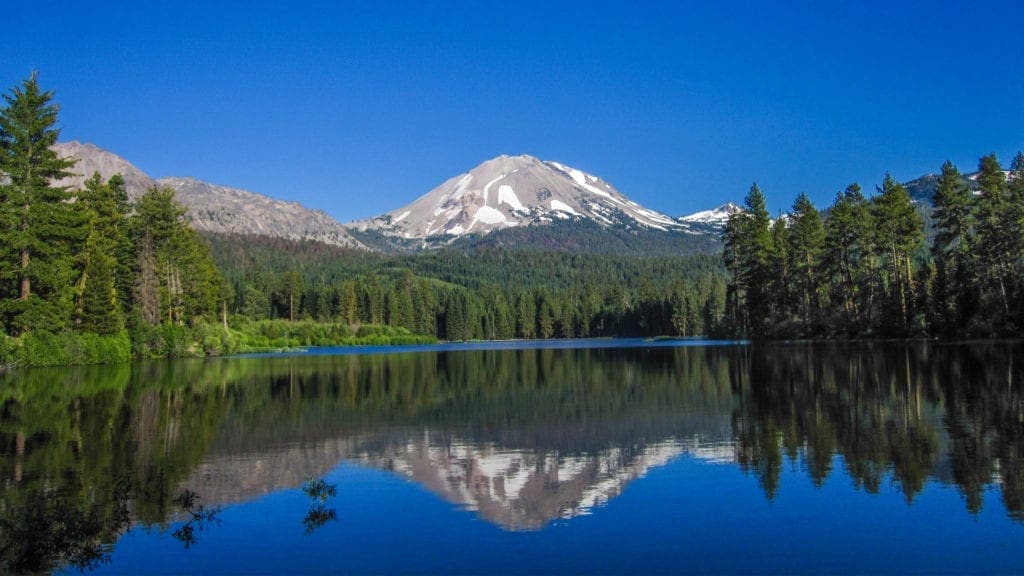 Lassen Volcanic National Park Discover Our Parks   Lassen Peak Manzanita Lake 1024x576 